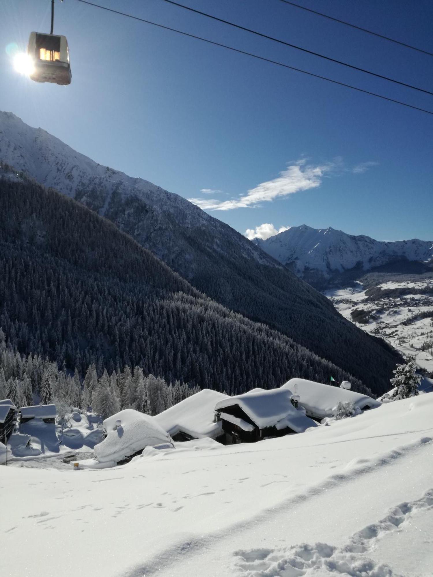 Hotel Rifugio Vieux Crest Champoluc Exterior foto